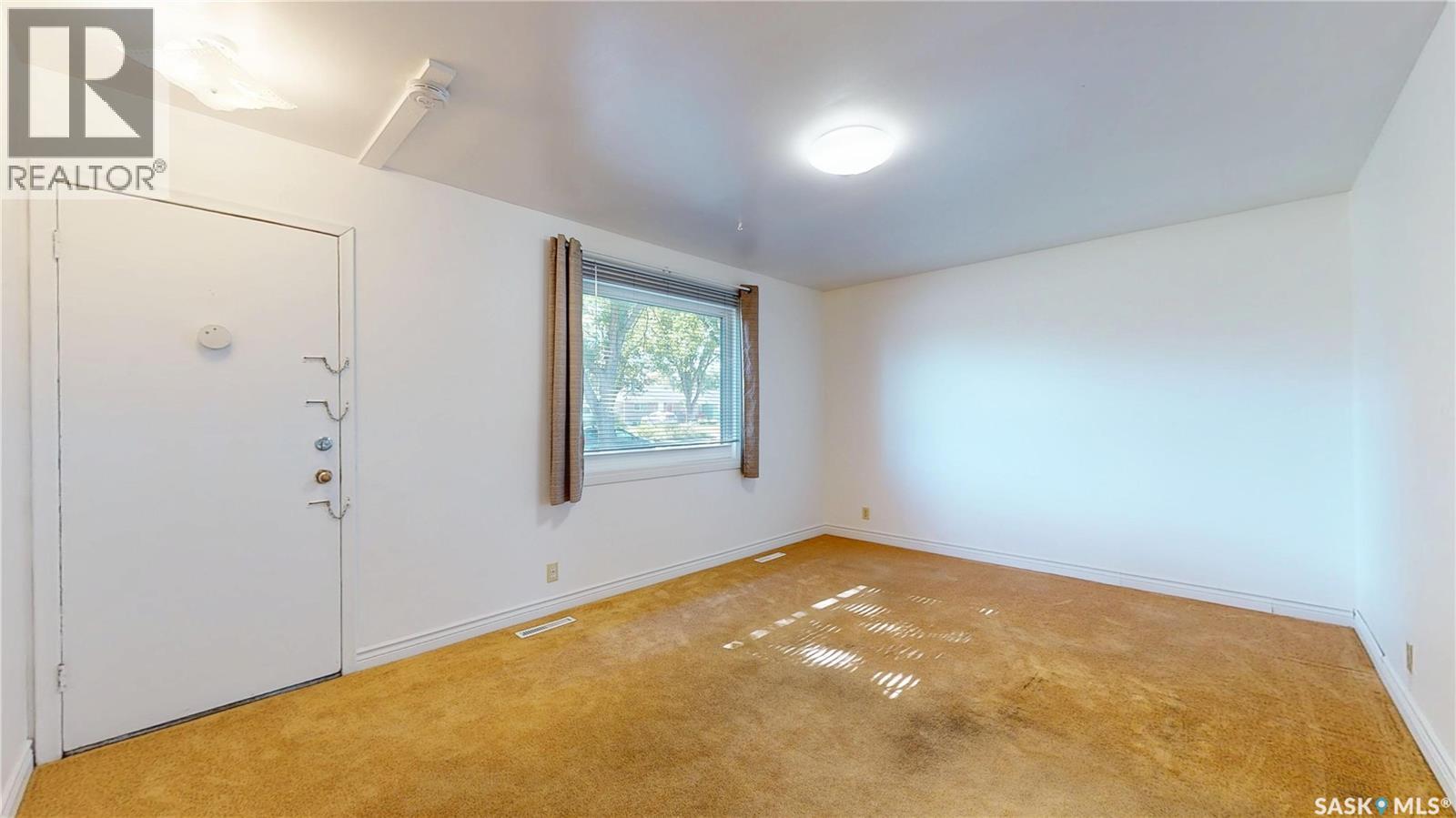 1240 10th Avenue E Property Photo 11