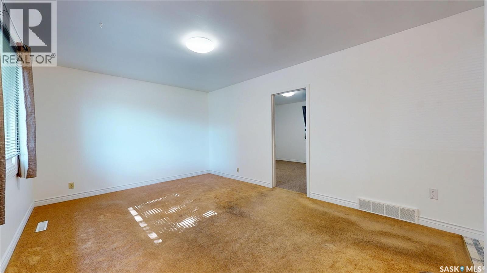 1240 10th Avenue E Property Photo 12