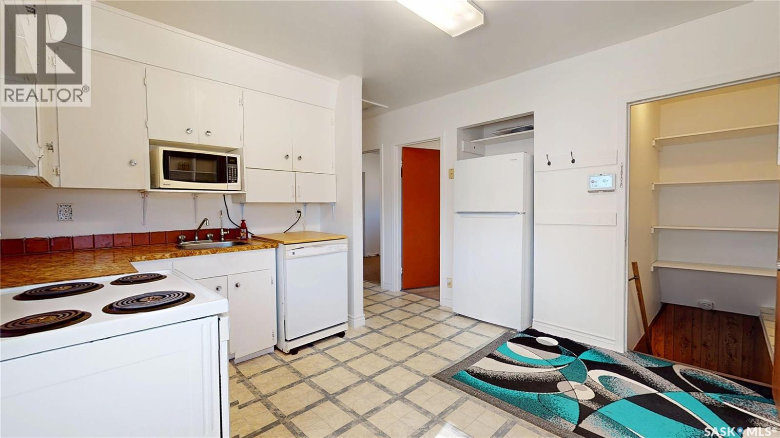 1240 10th Avenue E Property Photo 16