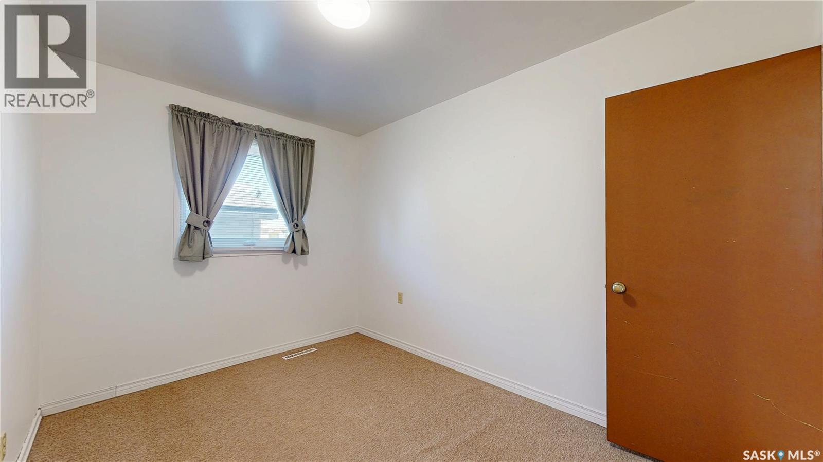 1240 10th Avenue E Property Photo 28