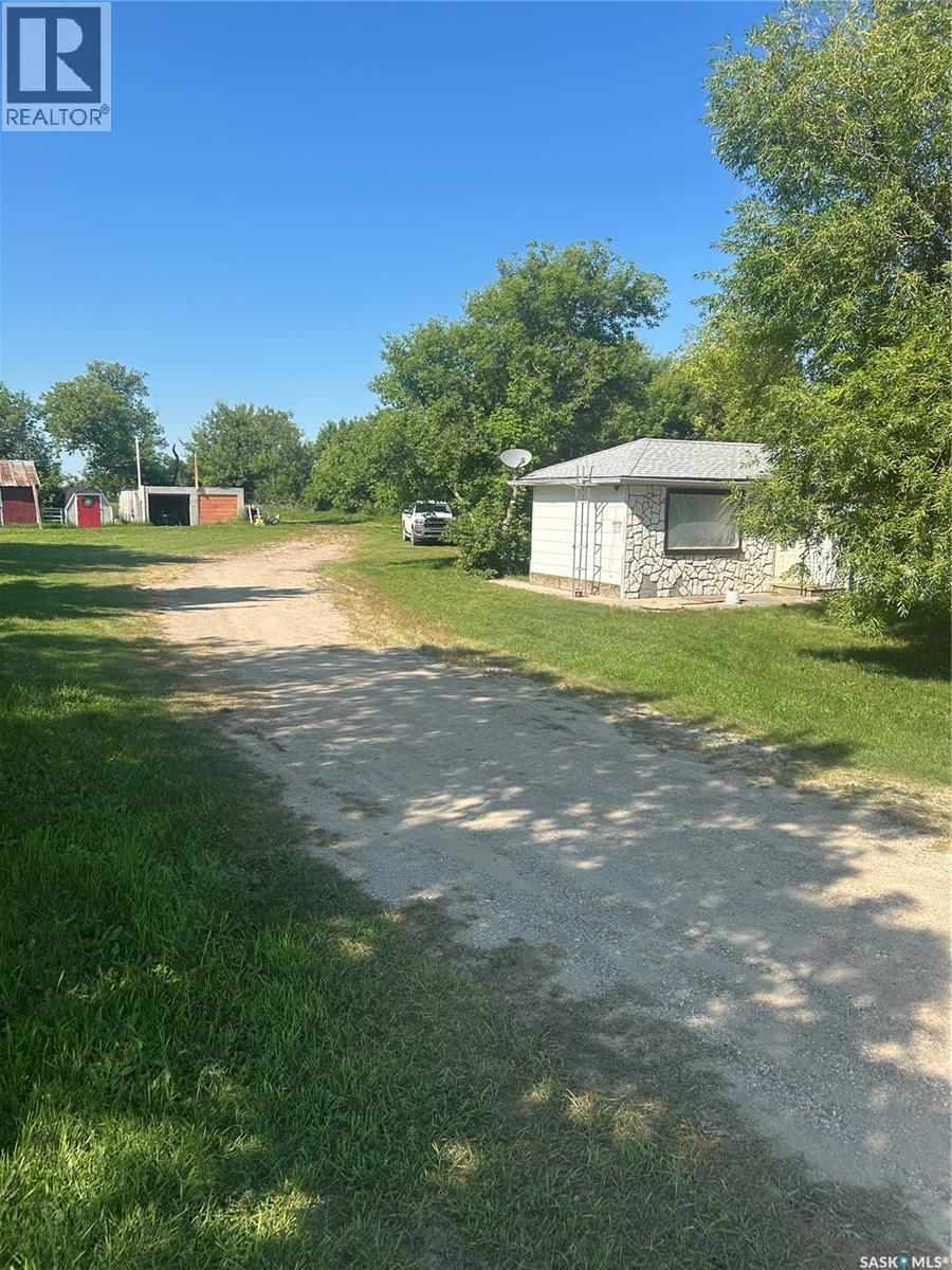 Bjerke Acreage Property Photo 1
