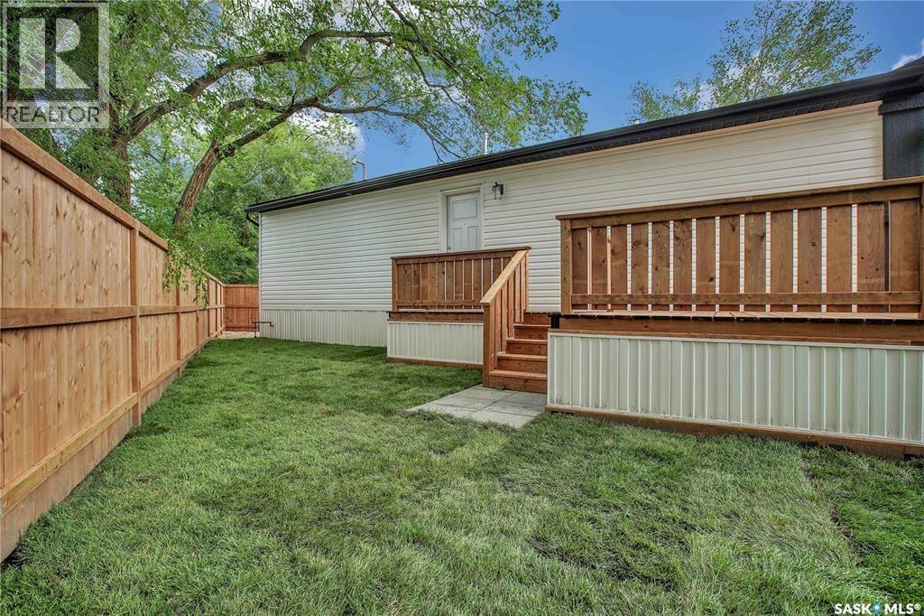 320 1524 Rayner Avenue Property Photo 3