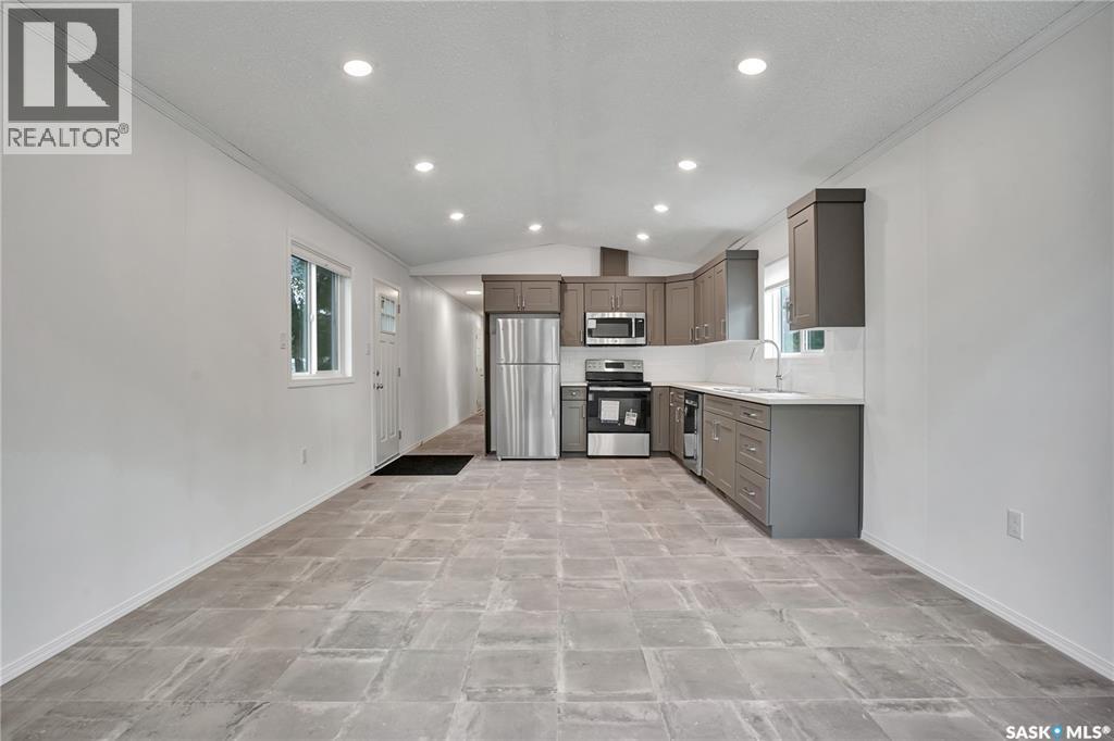 320 1524 Rayner Avenue Property Photo 9