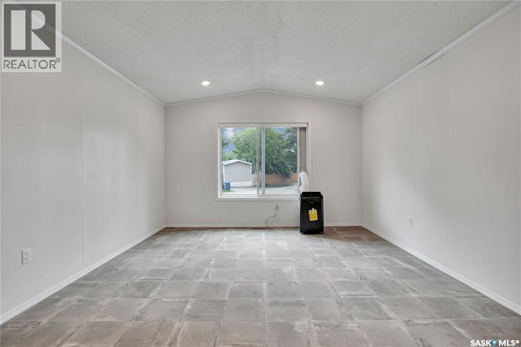 320 1524 Rayner Avenue Property Photo 11
