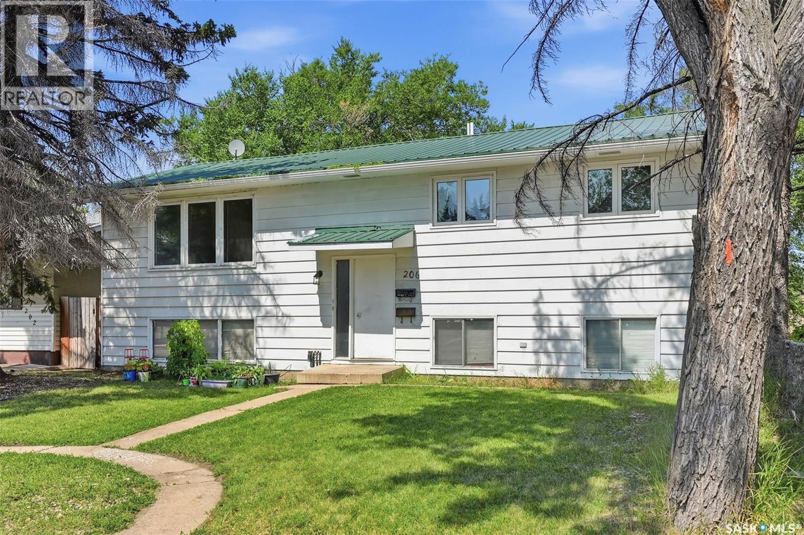 206 Carleton Drive Property Photo 2