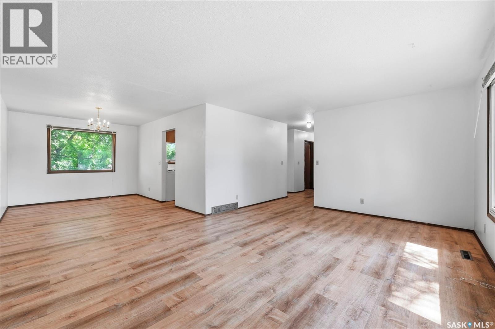 206 Carleton Drive Property Photo 6