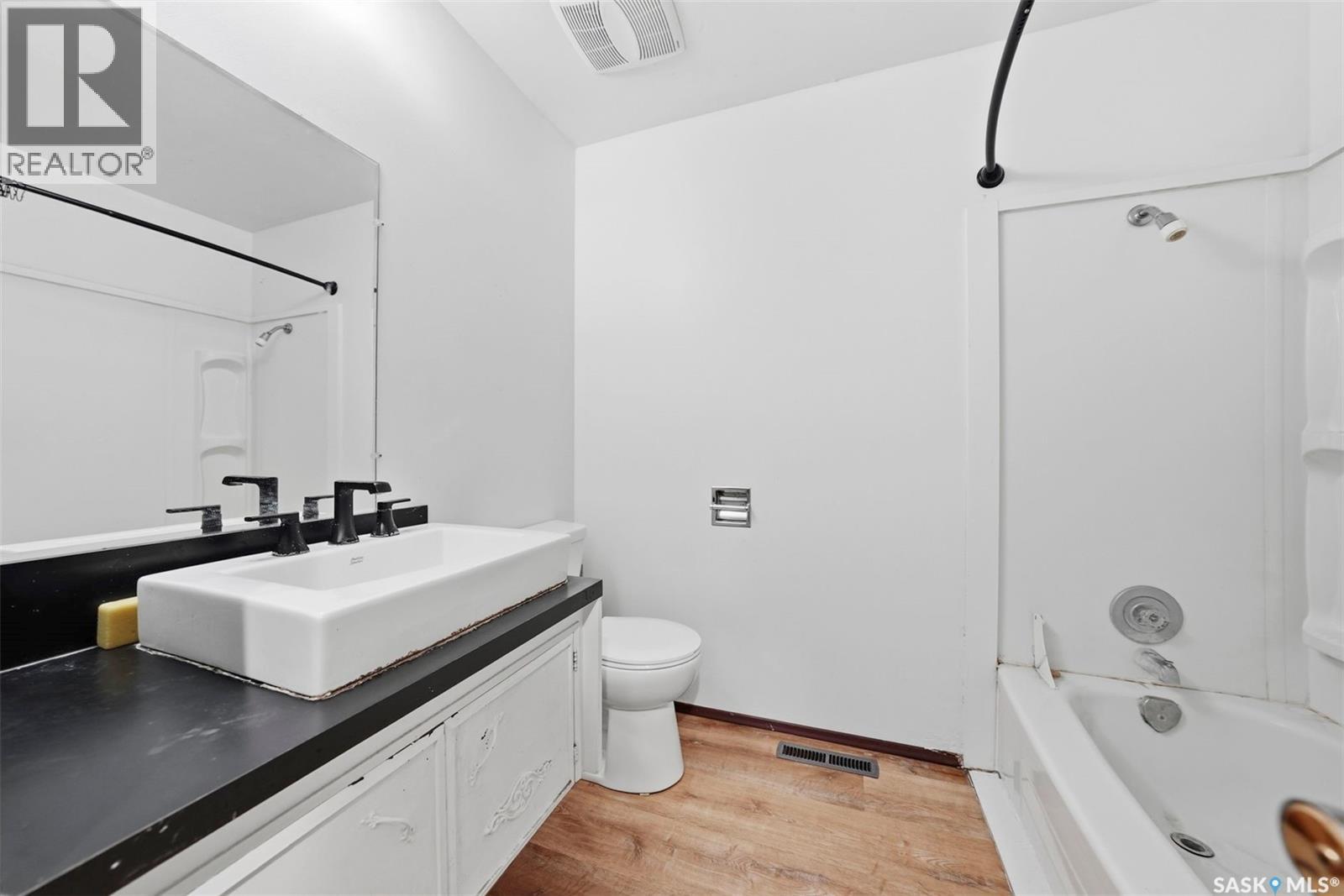 206 Carleton Drive Property Photo 18