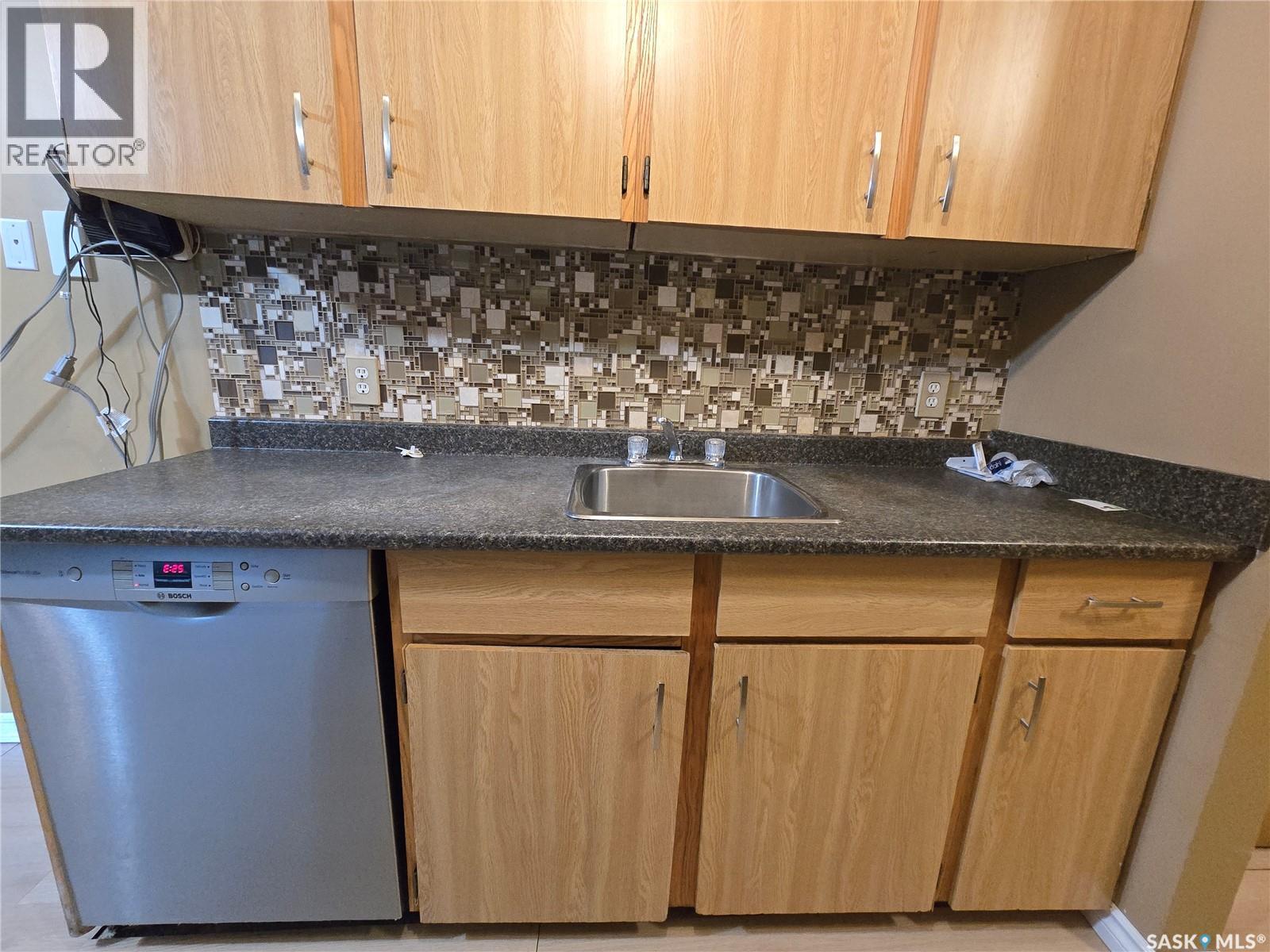 1320 425 115th Street E Property Photo 8