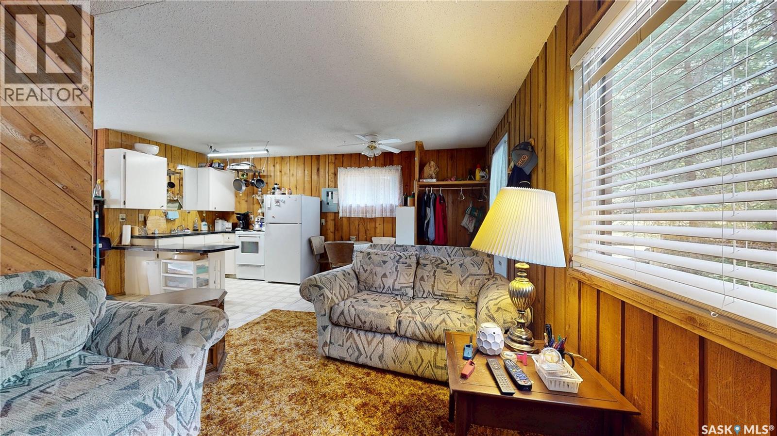 604 Pine Creek Crescent Property Photo 7