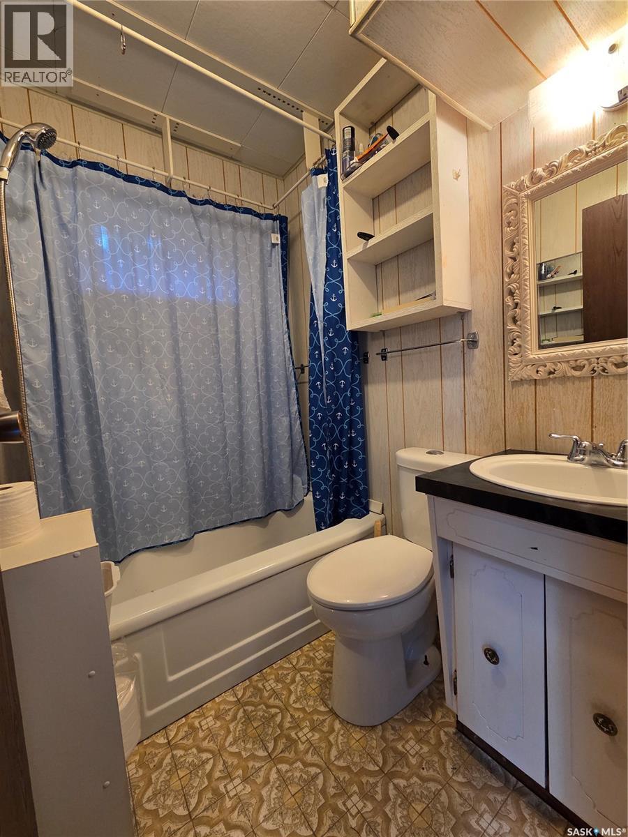 604 Pine Creek Crescent Property Photo 15