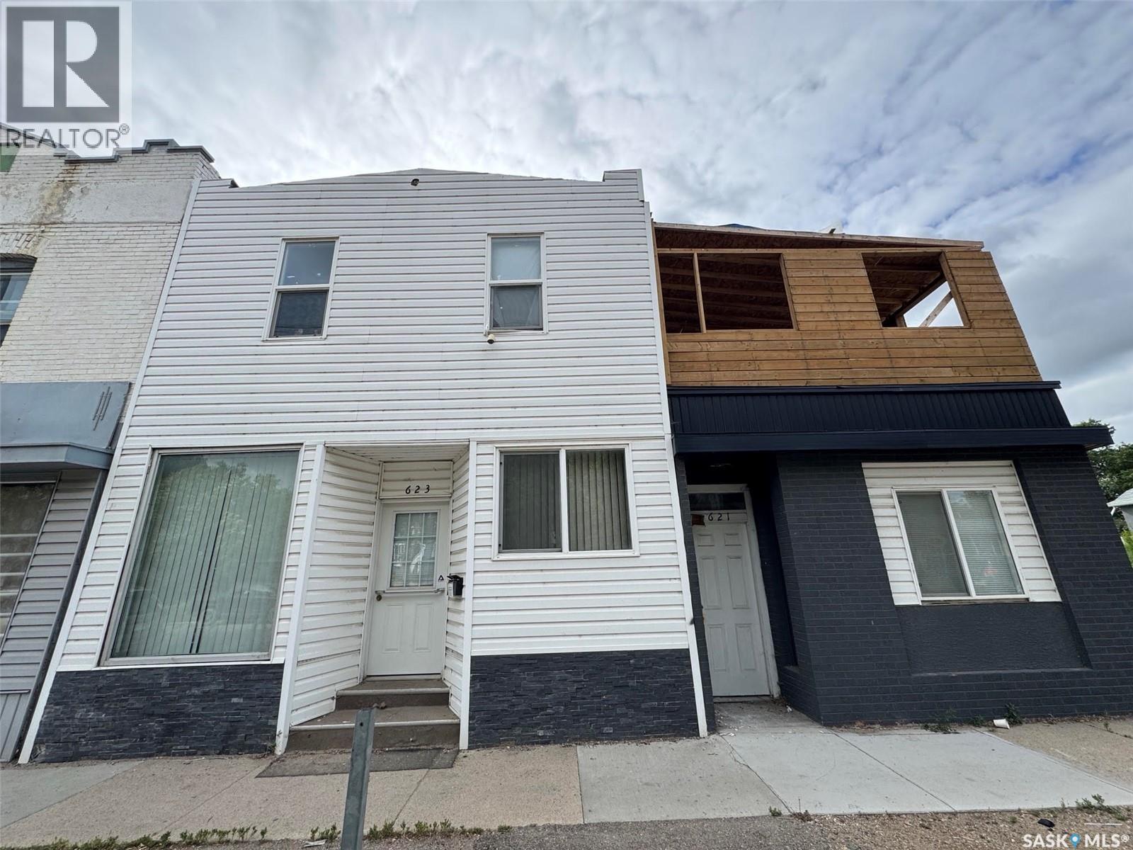 623 H Avenue S Property Photo 1