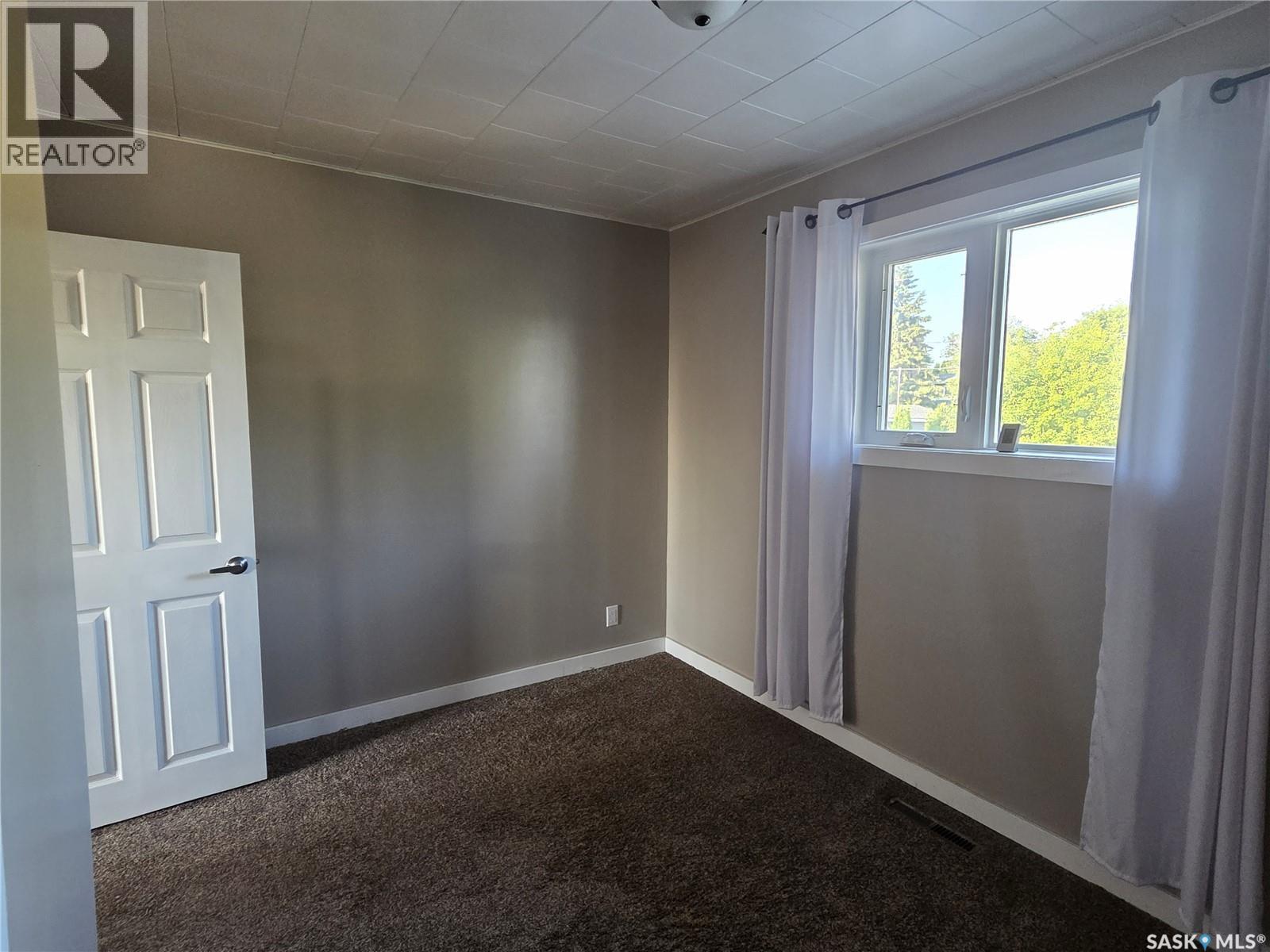 220 4th Street Nw Property Photo 8