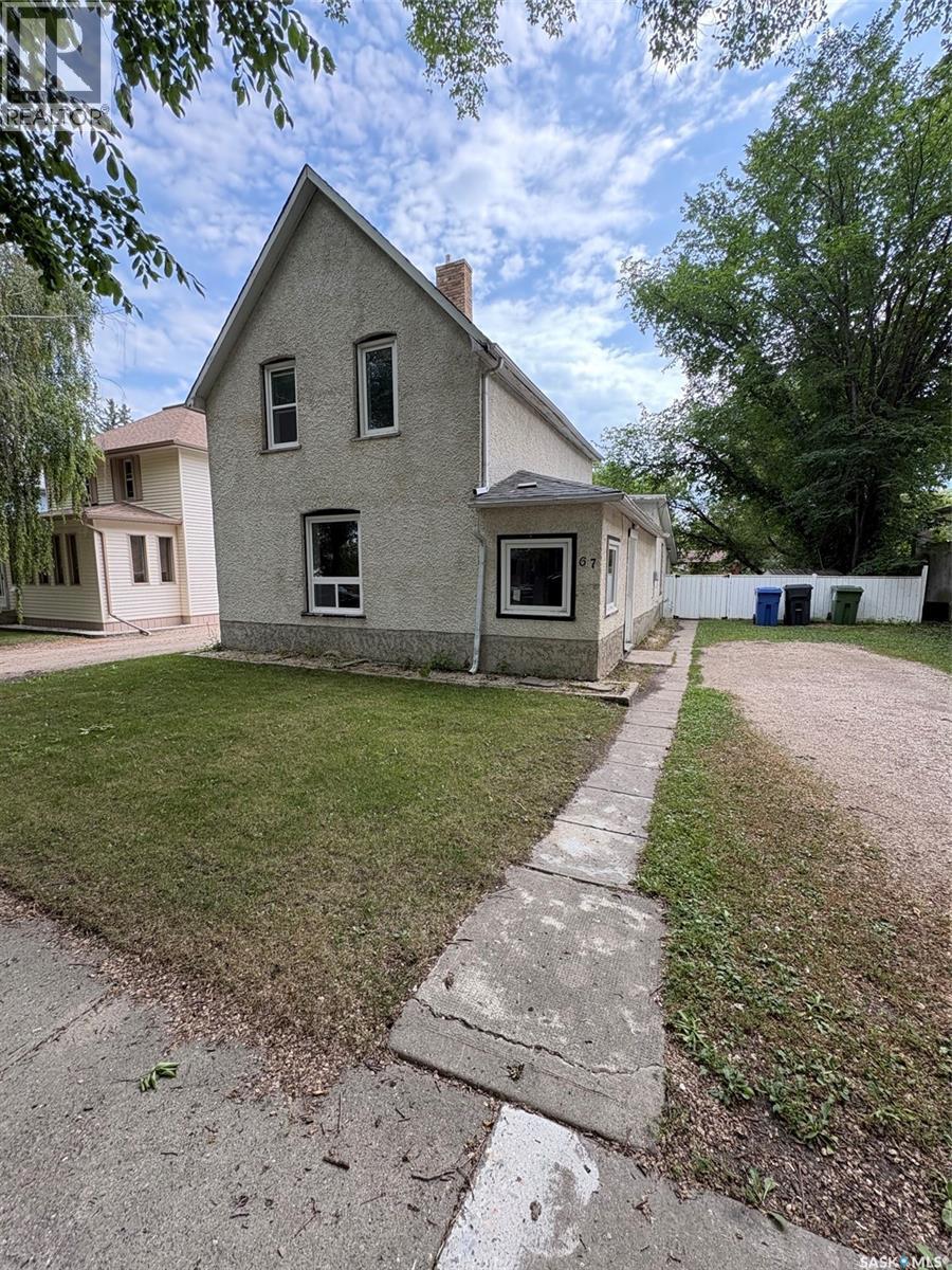 67 Assiniboia Avenue Property Photo 1