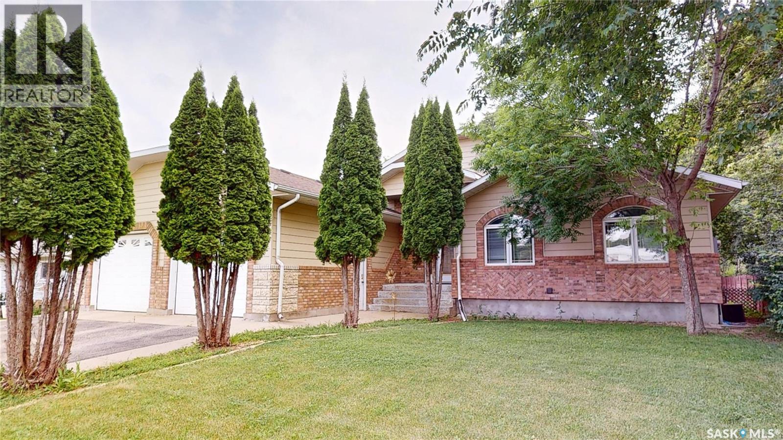 833 Peters Avenue Photo de la propriété 1