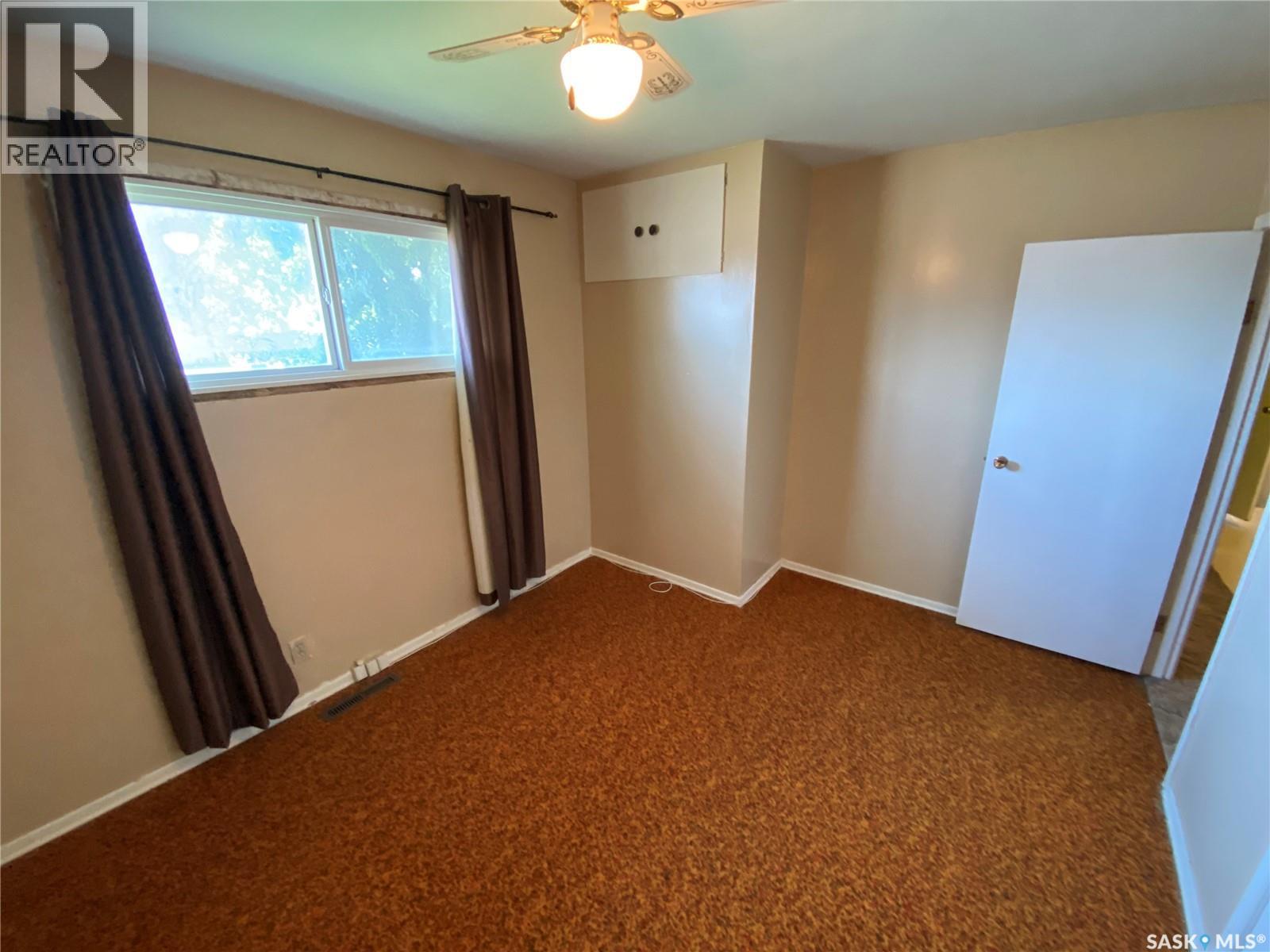 386 4th Avenue N Property Photo 6