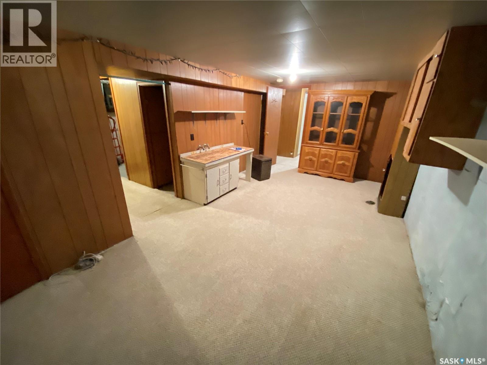 386 4th Avenue N Property Photo 9