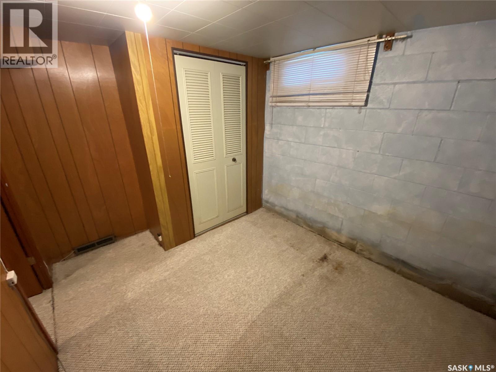 386 4th Avenue N Property Photo 11