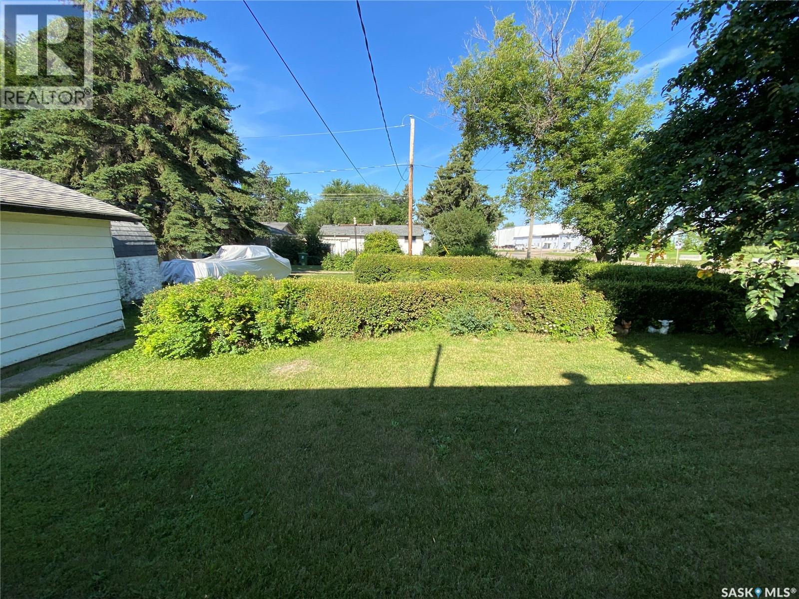 386 4th Avenue N Property Photo 17