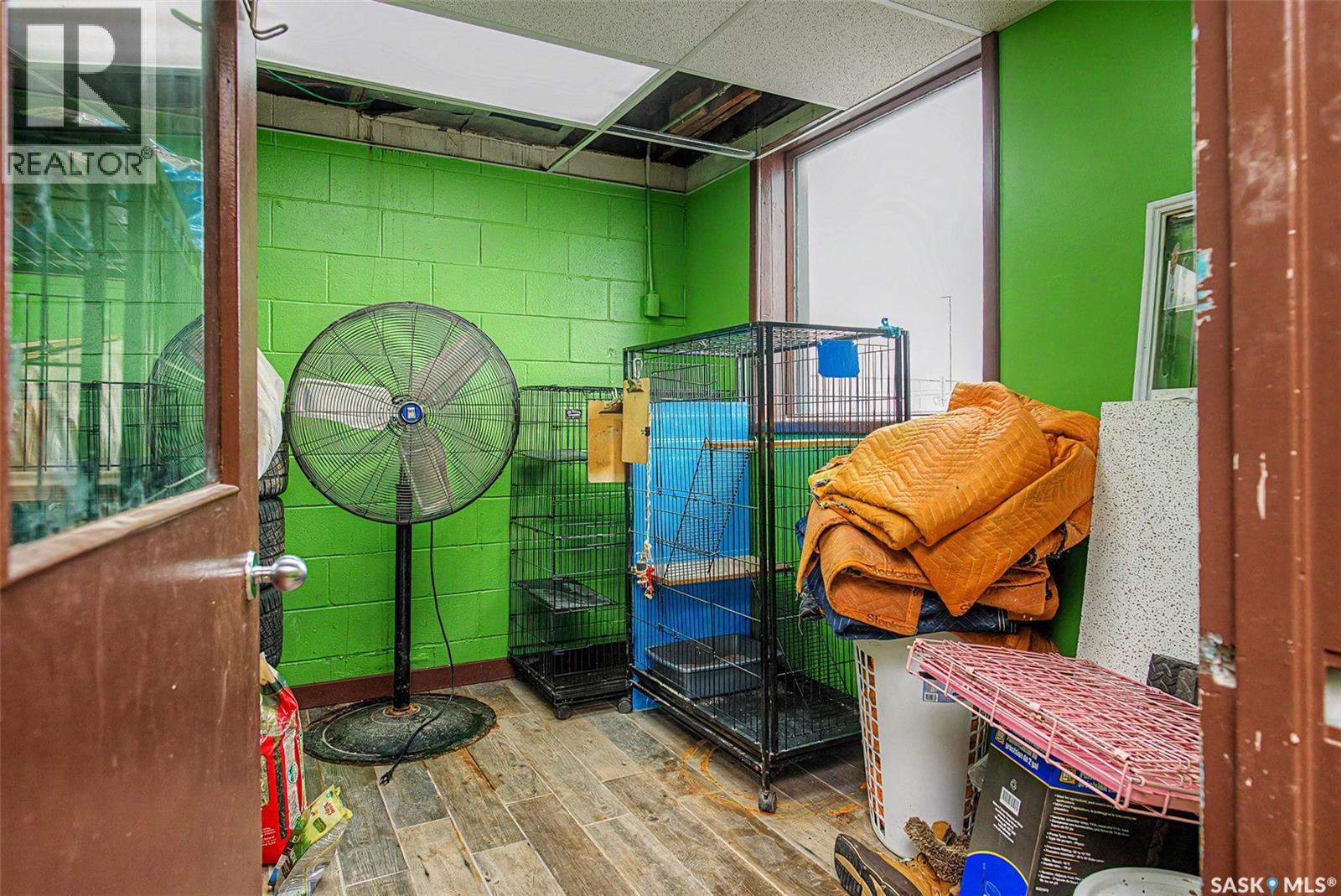 560 Dewdney Avenue E Property Photo 13