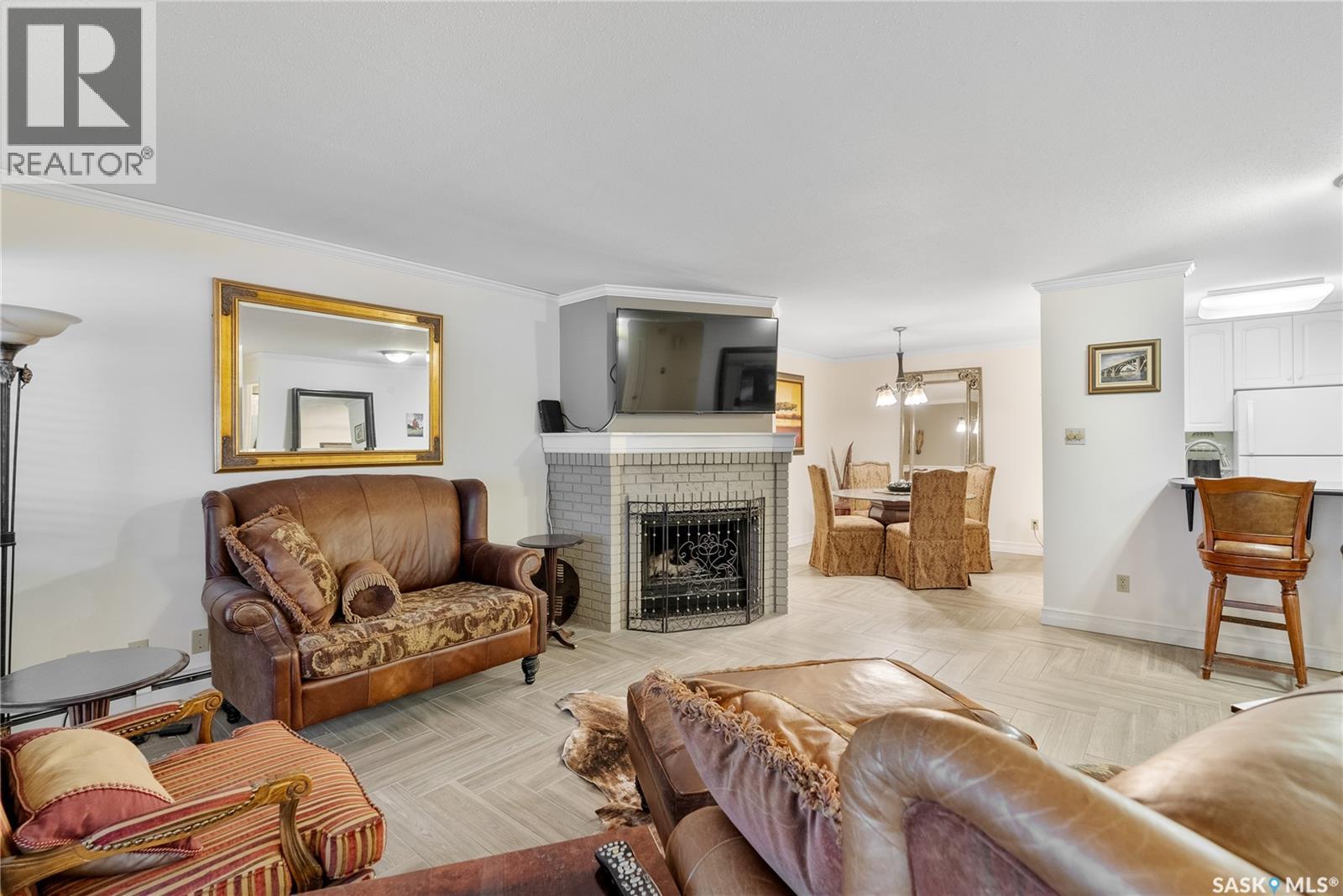 102 222 Saskatchewan Crescent E Property Photo 12