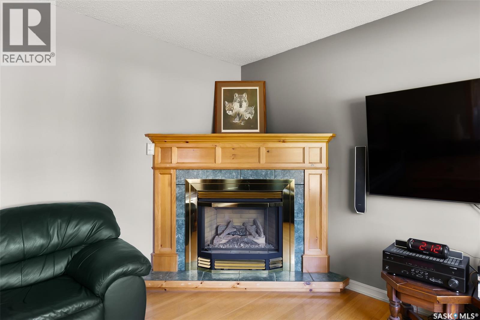433 9th Avenue W Property Photo 4