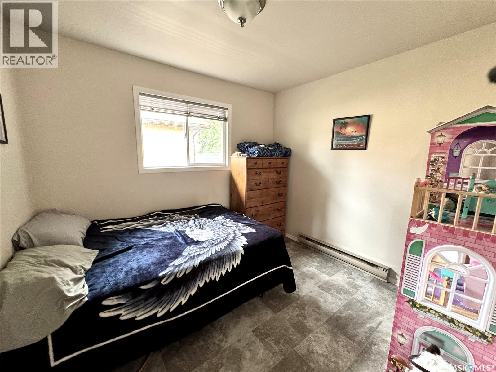 28 Mathews Crescent Property Photo 15