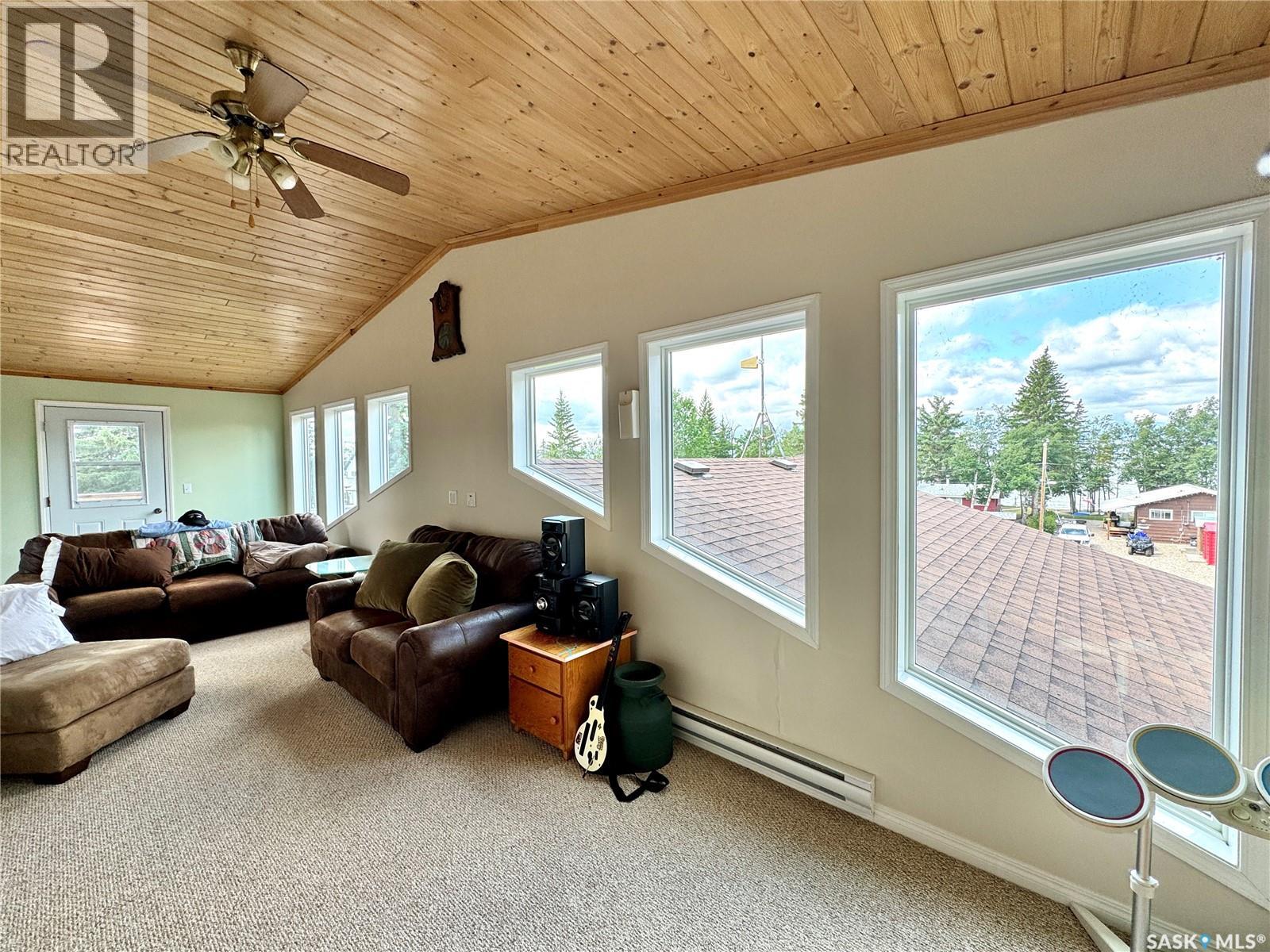 28 Mathews Crescent Property Photo 26