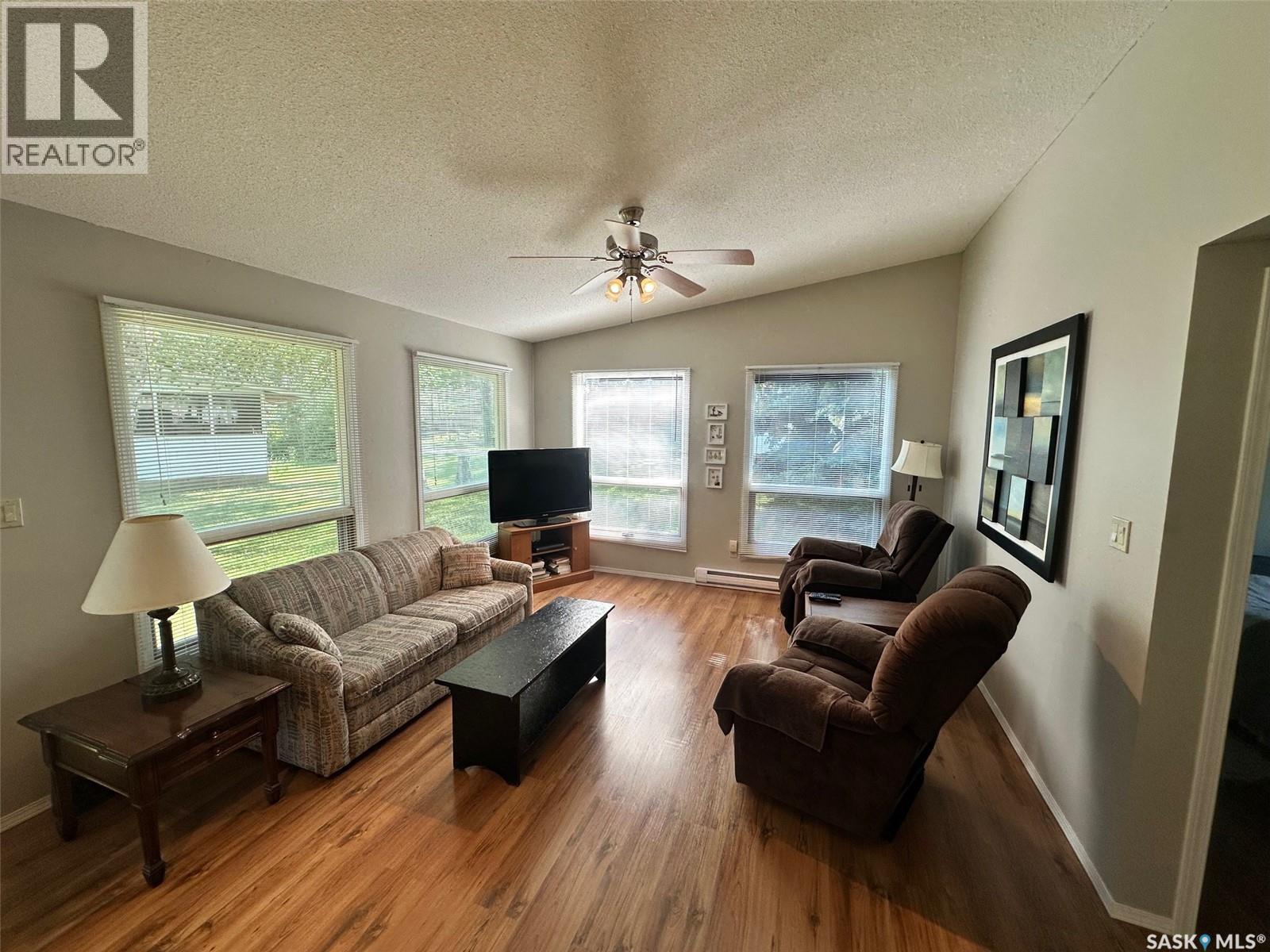 24 Ruby Crescent Property Photo 3