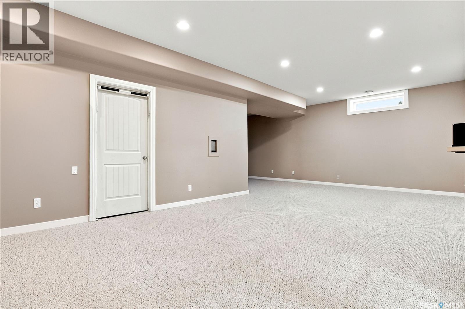 110 Stepney Crescent Property Photo 39