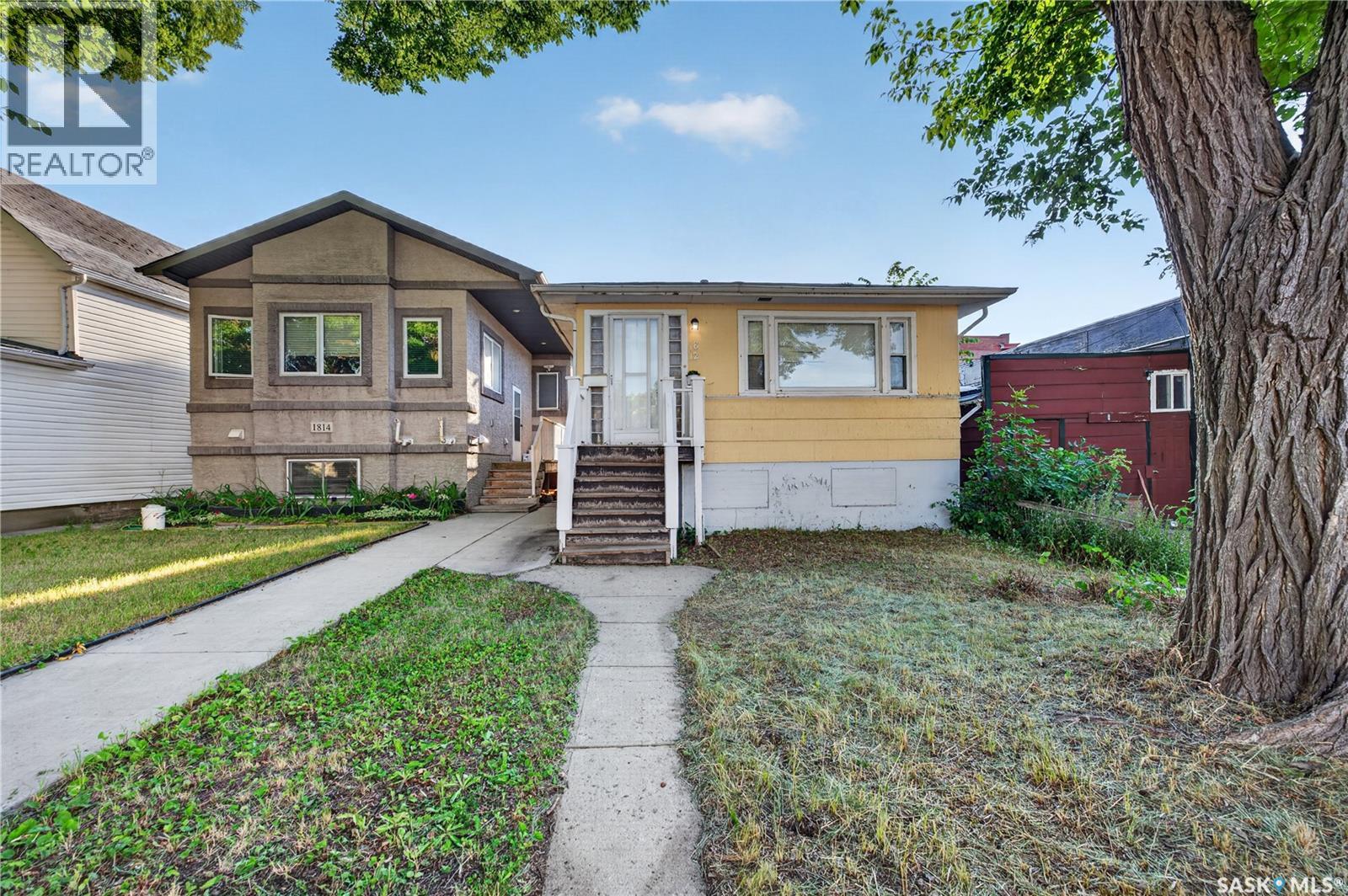 1812 Ottawa STREET Property Photo 1