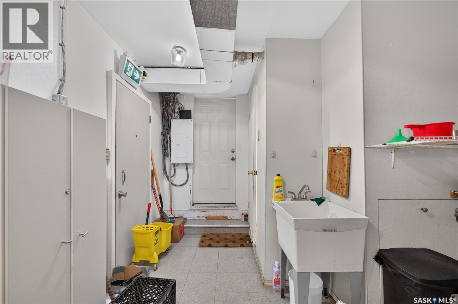 1415 11th Avenue Property Photo 5