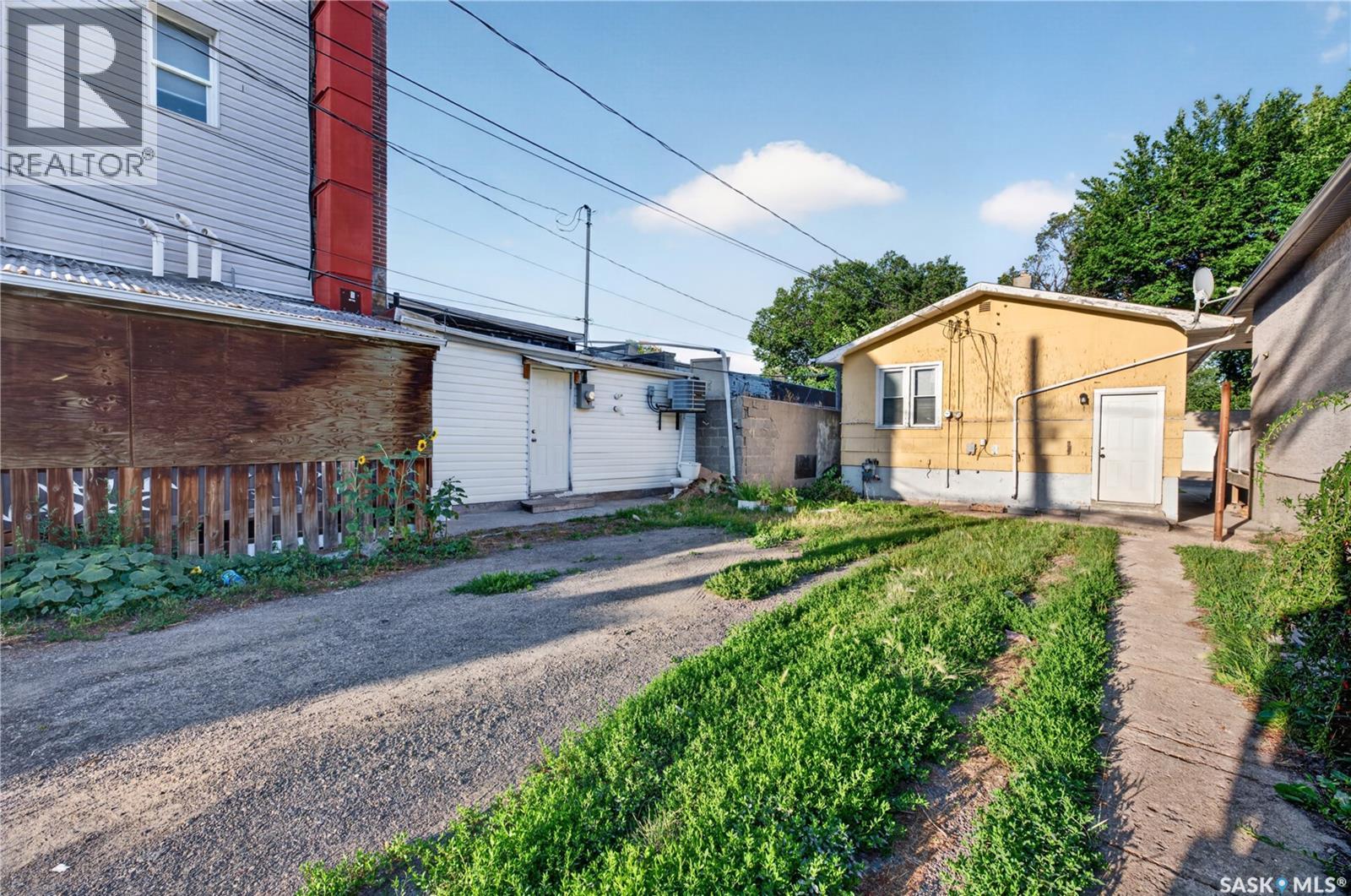 1415 11th Avenue Property Photo 8