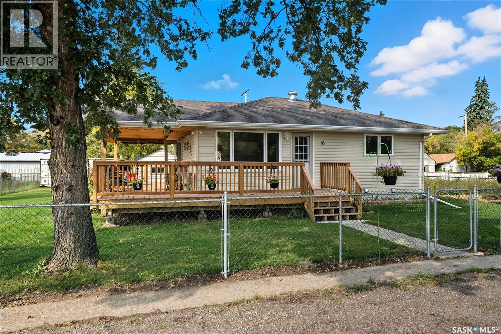 16 Walsh Street Property Photo 1
