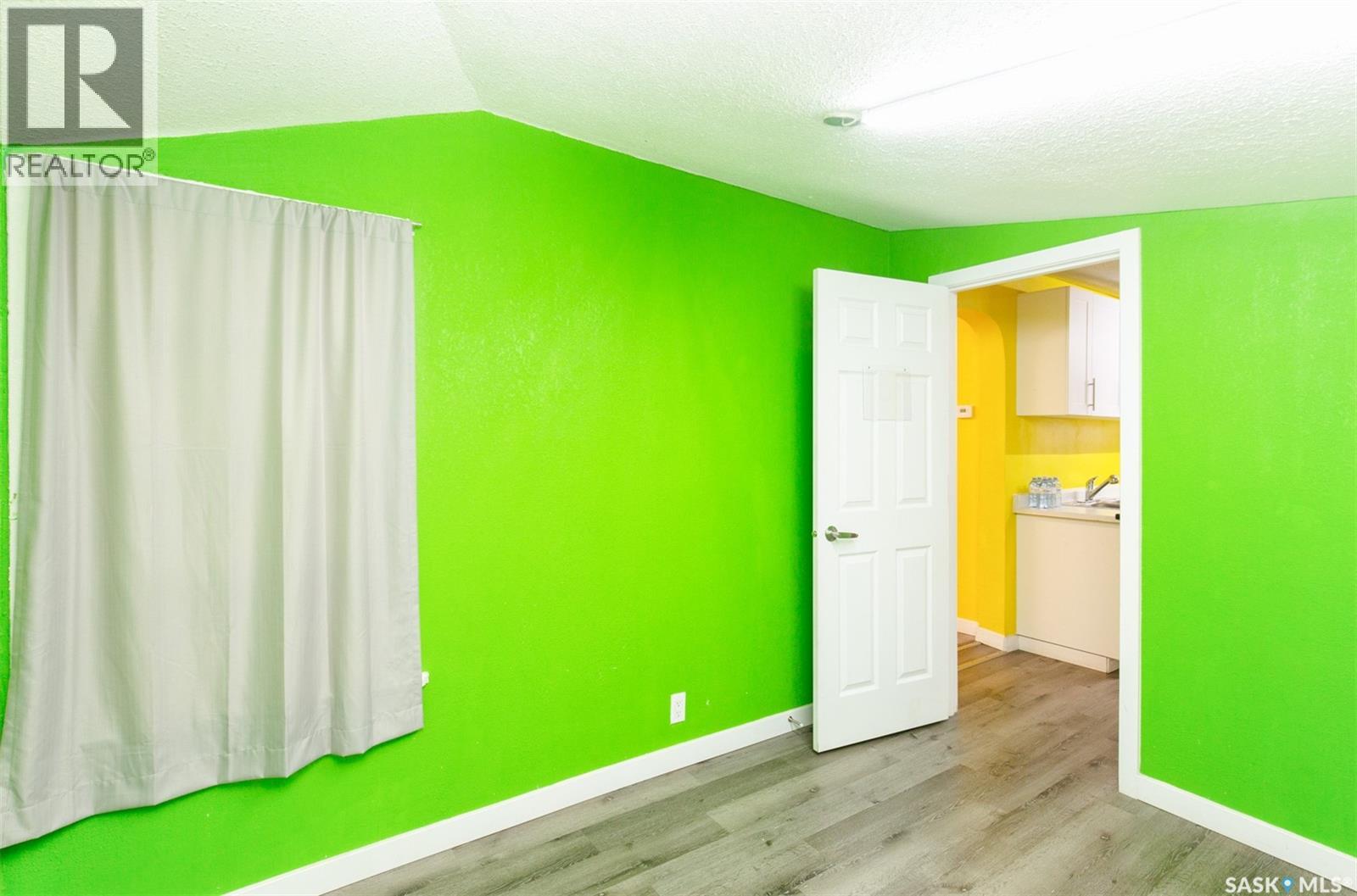 443 Lillooet Street W Property Photo 9