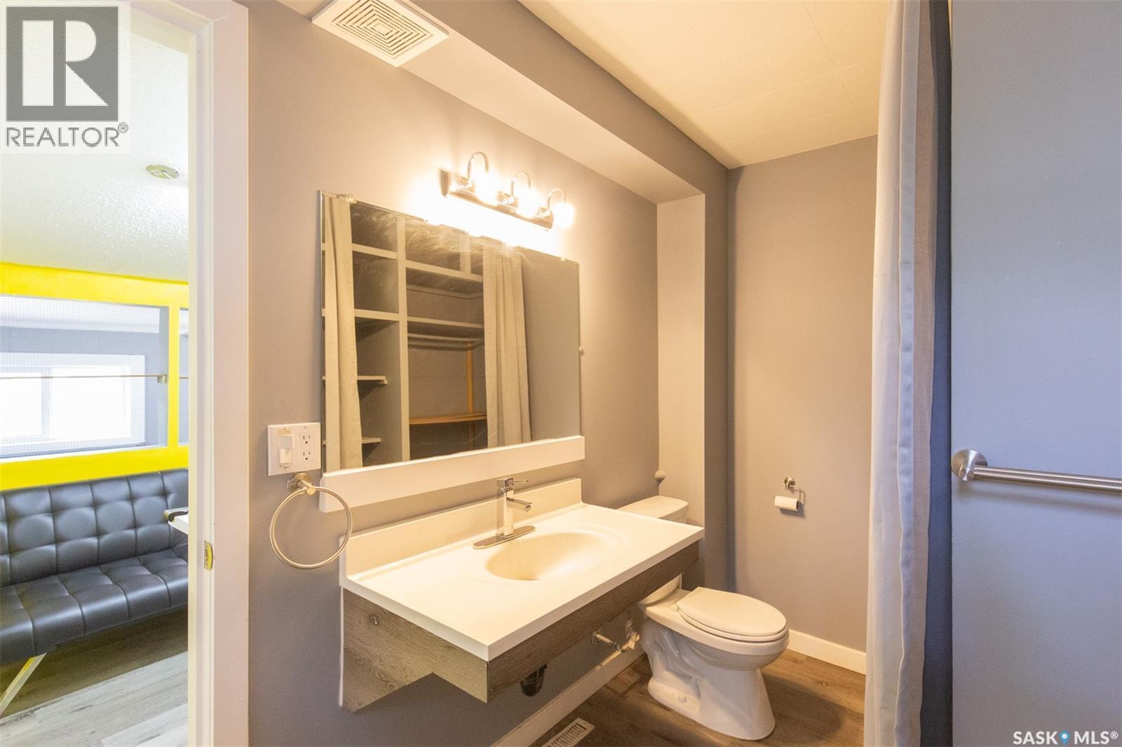 443 Lillooet Street W Property Photo 12