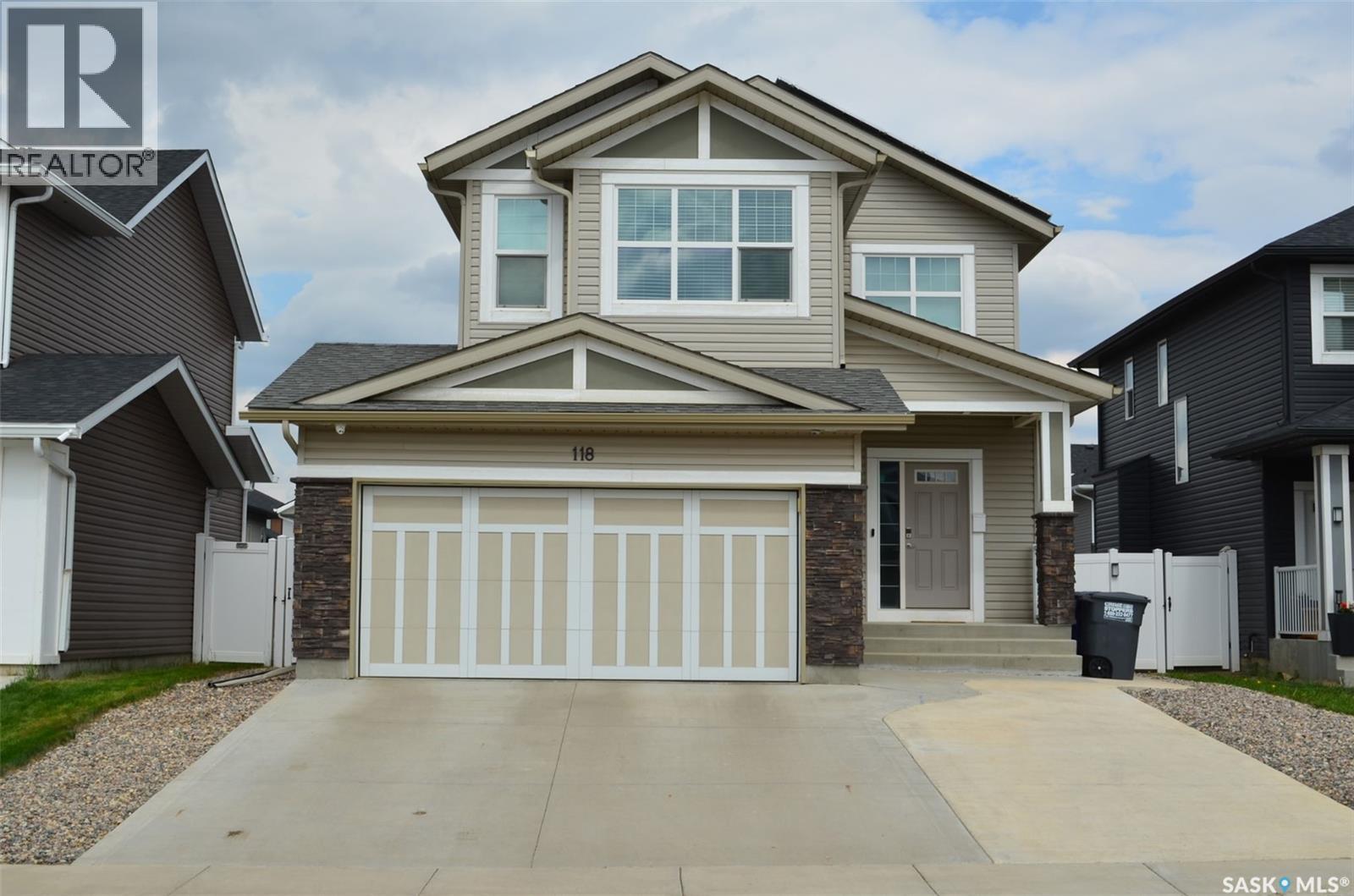118 Stromberg Crescent Property Photo 1