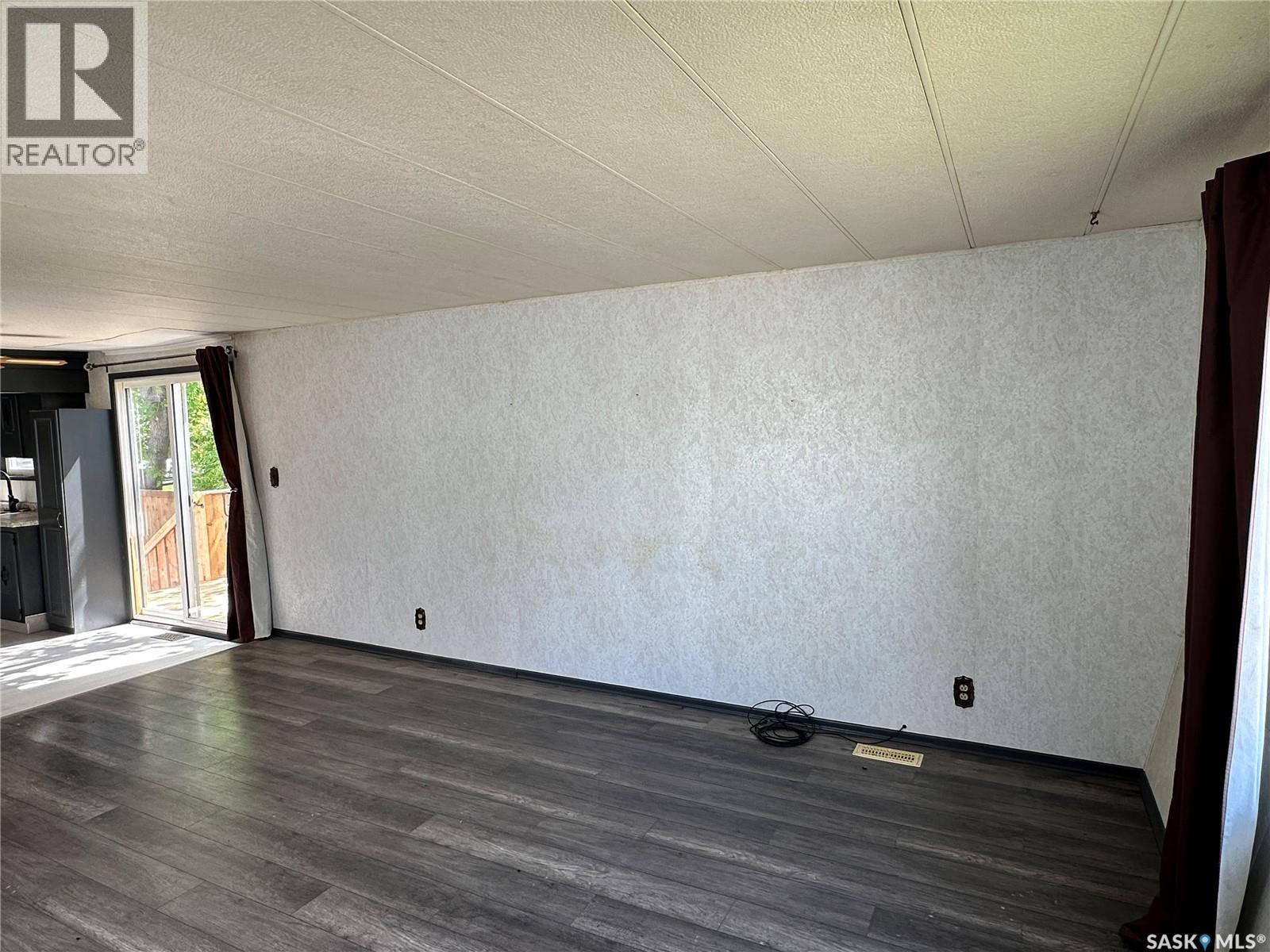 19 1035 Boychuk Drive Property Photo 7