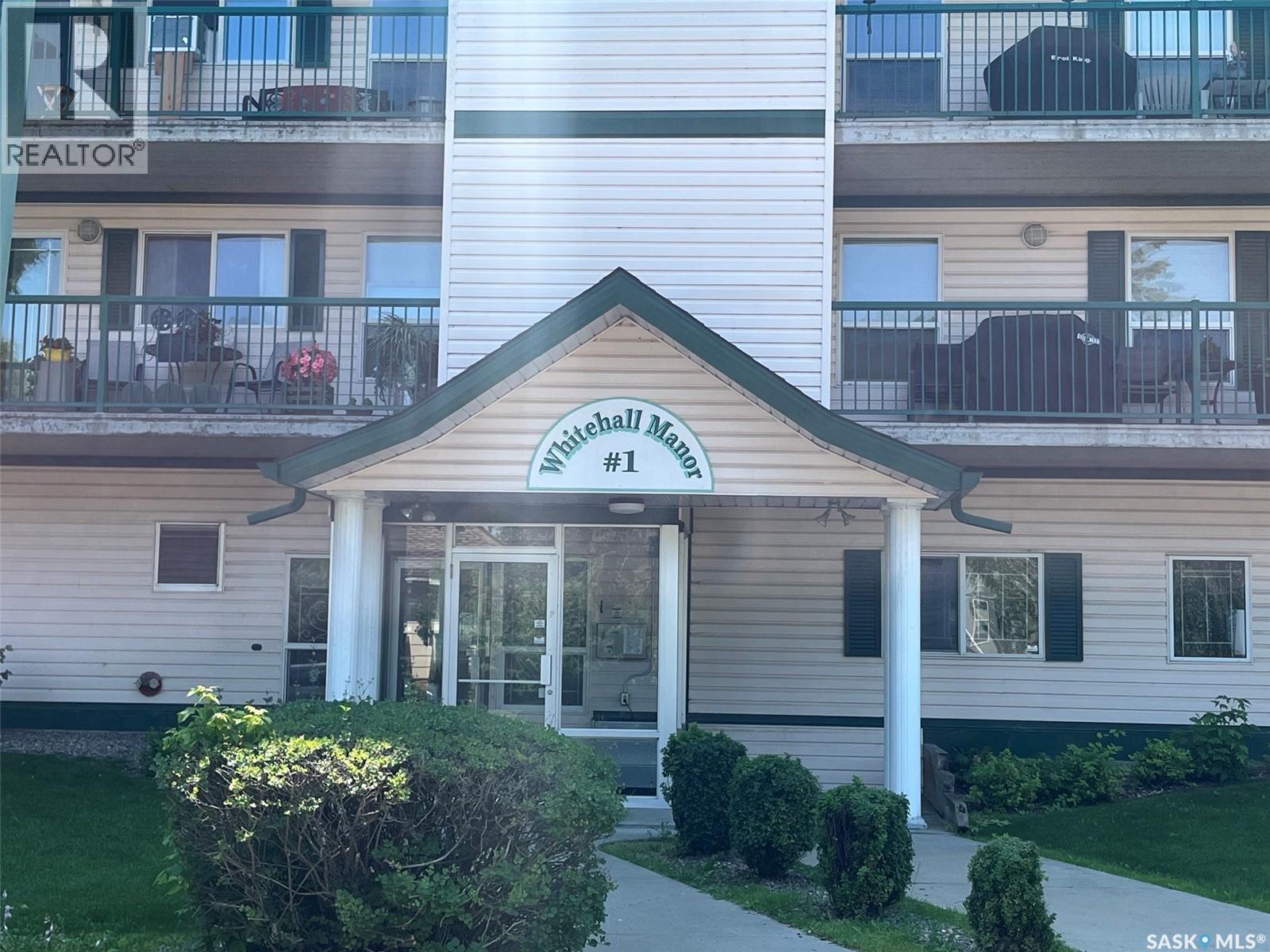 Unit306 1 26th STREET E
