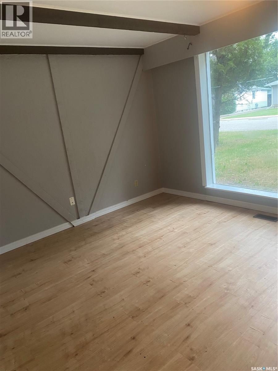 244 Hudson Avenue S Property Photo 16