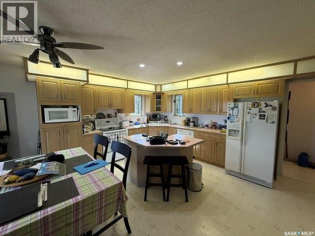 Edgewater Estate Property Photo 20