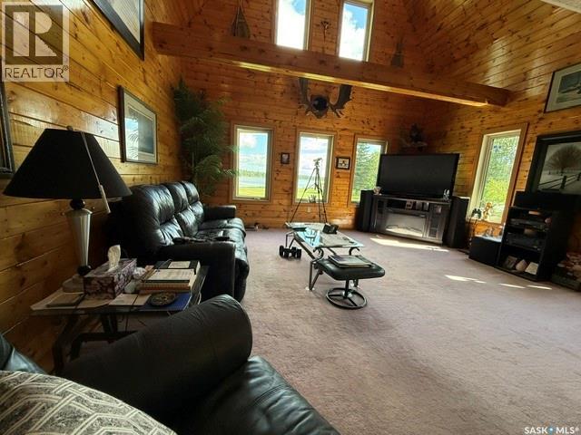 Edgewater Estate Property Photo 23