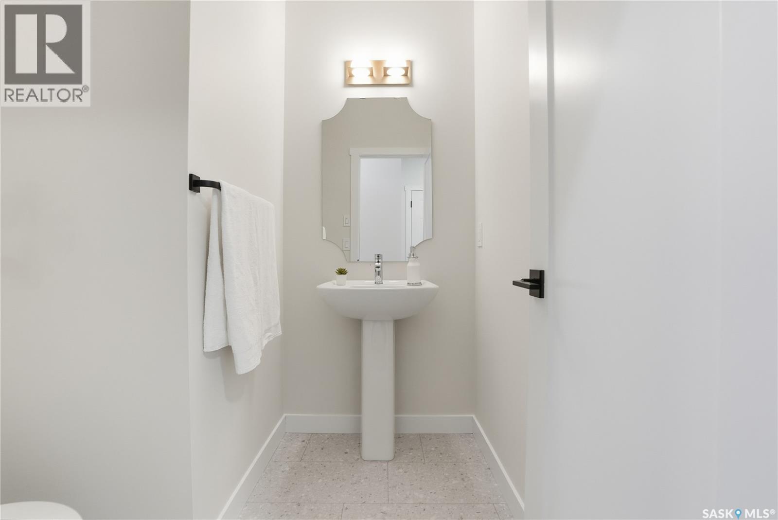 211 Amisk Way Property Photo 22