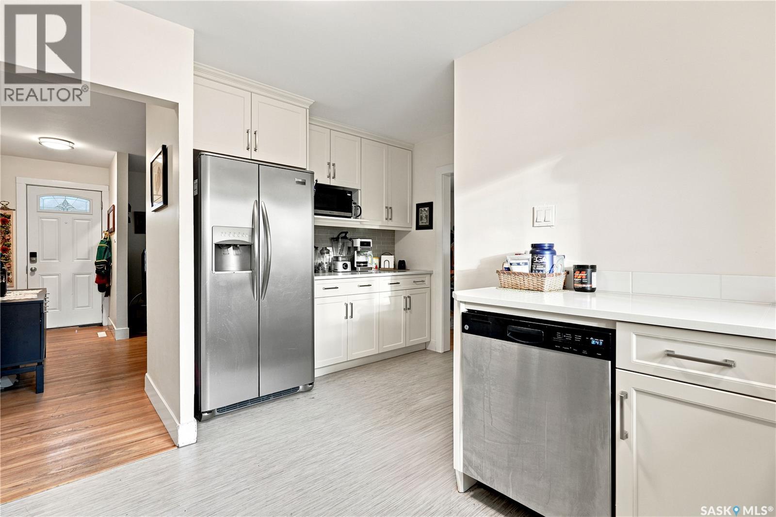 1706 Ewart Avenue Property Photo 17