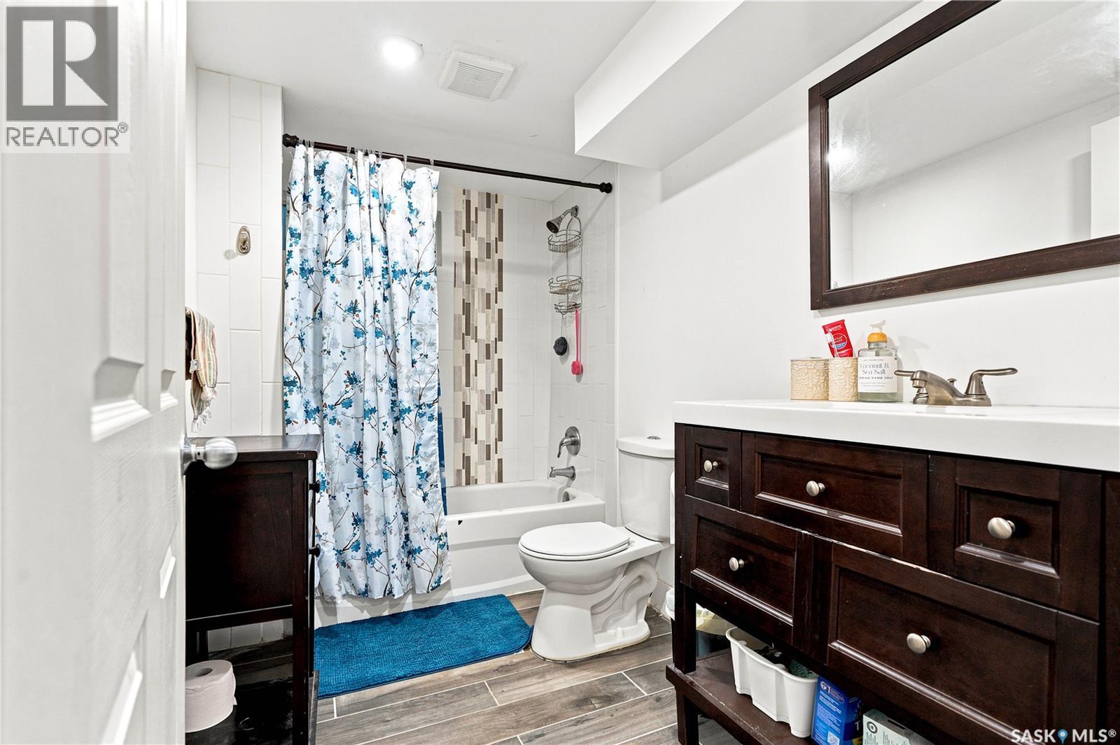 1706 Ewart Avenue Property Photo 35
