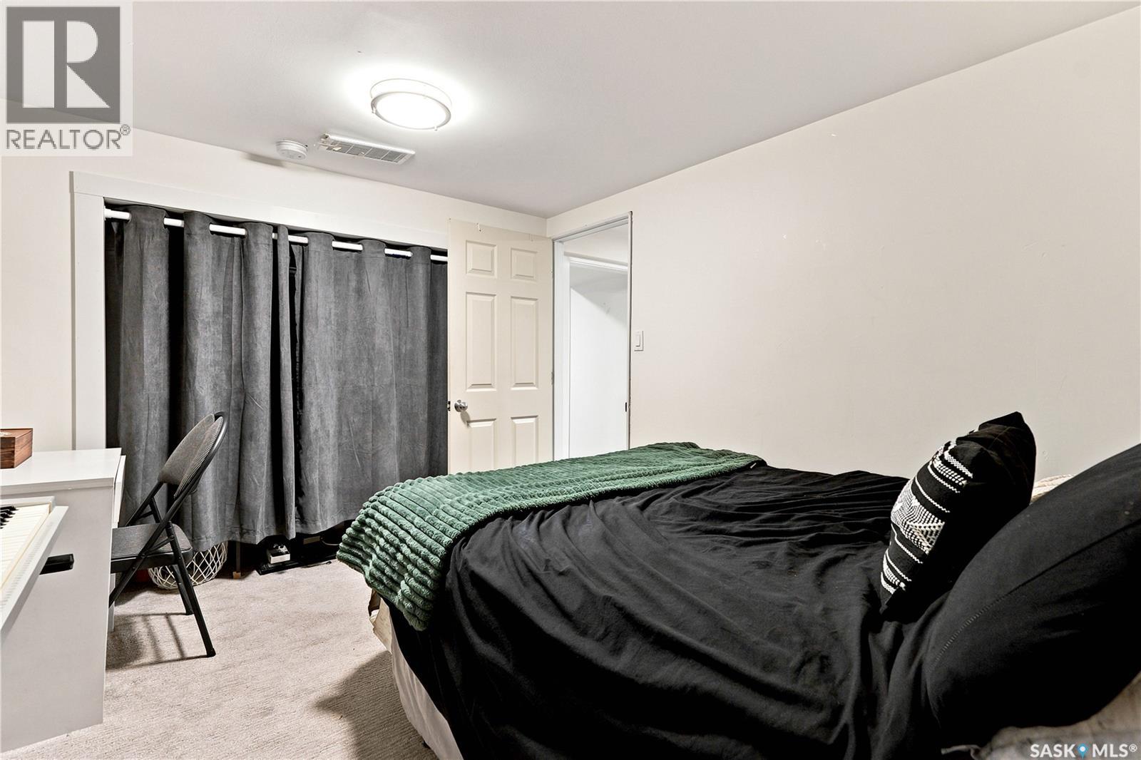 1706 Ewart Avenue Property Photo 36