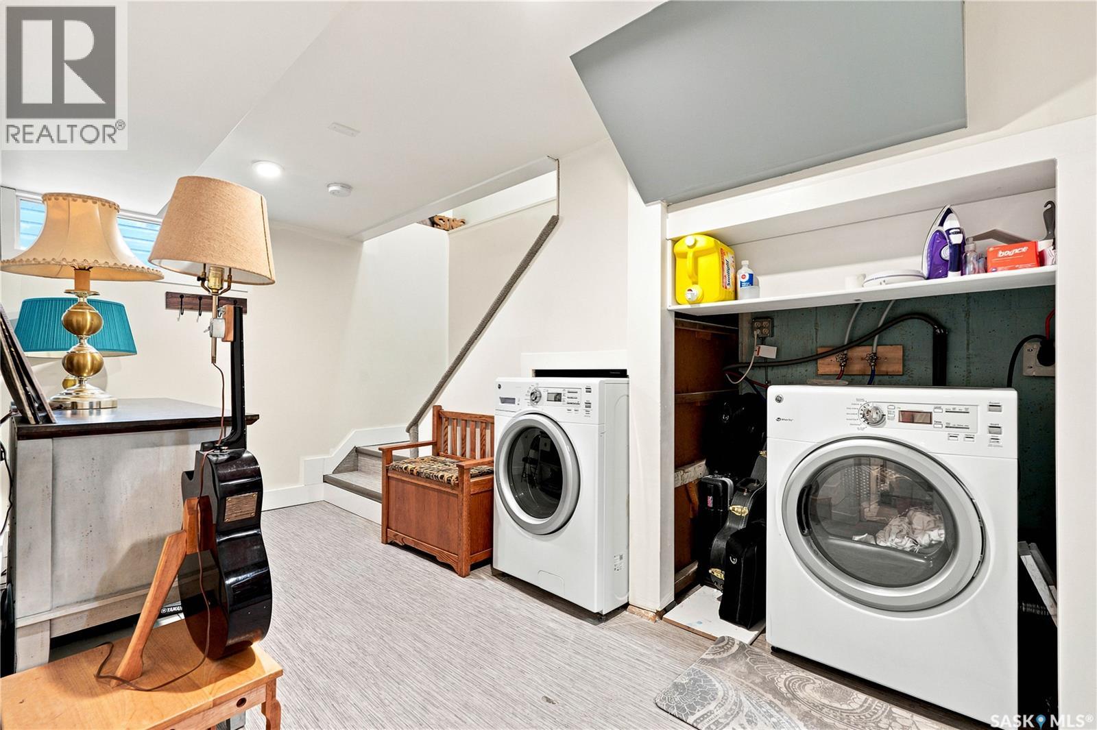 1706 Ewart Avenue Property Photo 38