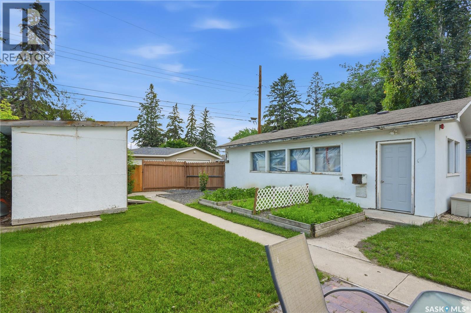 1706 Ewart Avenue Property Photo 45