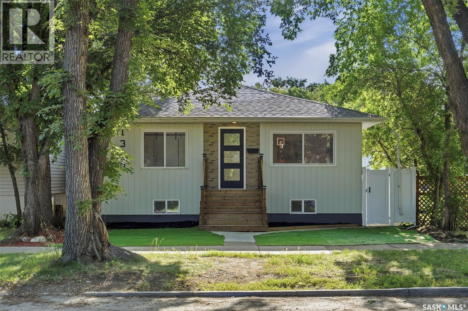 1310 B AVENUE N Property Photo 1