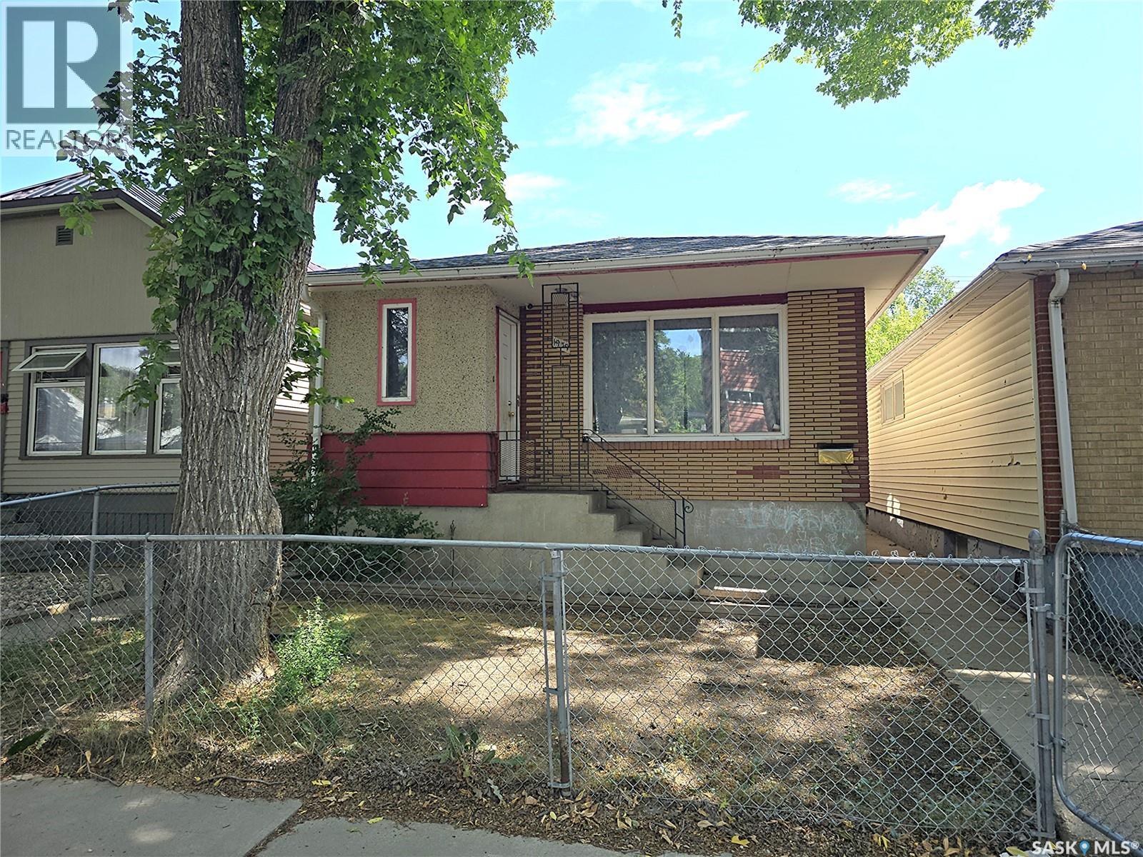1939 Quebec Street Property Photo 1