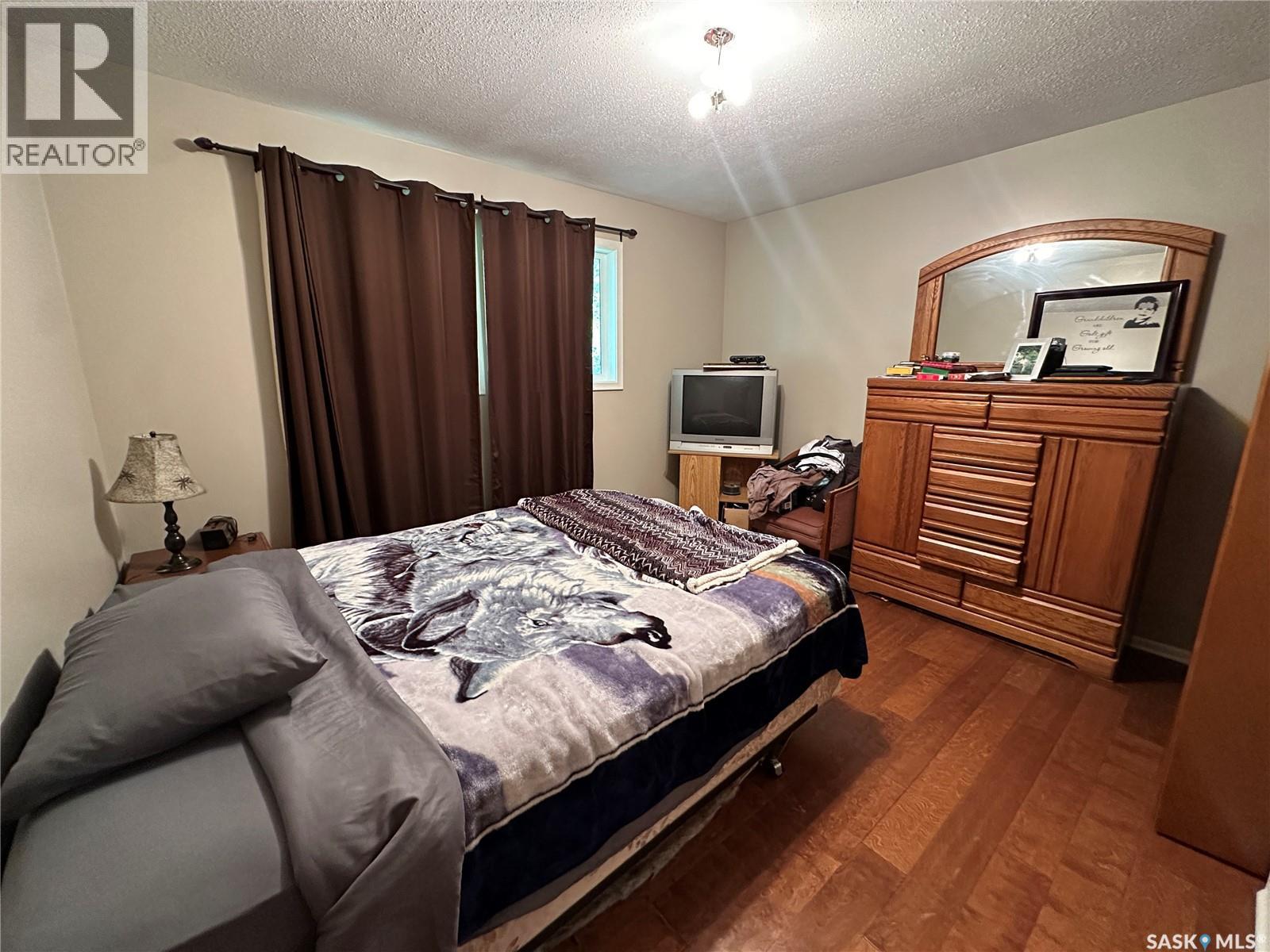 242 Third Avenue N Property Photo 13